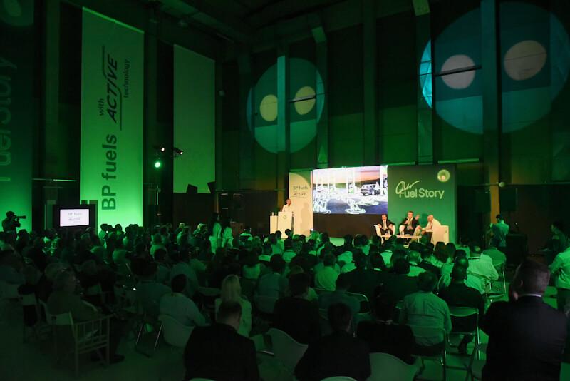 «Νέα καύσιμα ΒΡ με τεχνολογία ACTIVE: Τα καλύτερά μας καύσιμα ενάντια στη βρωμιά του κινητήρα»