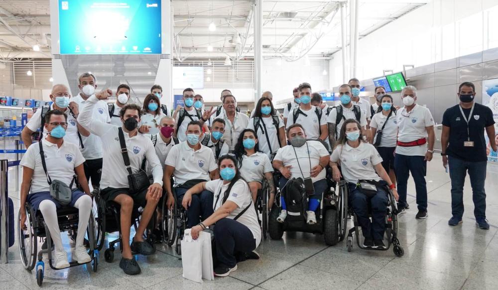 Στιγμιότυπο από την χθεσινή (17/08) αναχώρηση του πρώτου γκρουπ των Ελλήνων αθλητών ενόψει της έναρξης των Παραολυμπιακών Αγώνων Τόκιο 2020, στις 24 Αυγούστου.