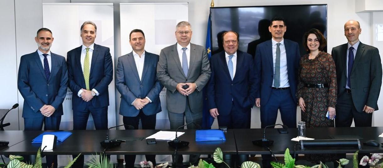 Πώληση του 35% του μετοχικού κεφαλαίου της ΔΕΠΑ ΕΜΠΟΡΙΑΣ Α.Ε., κυριότητας HELLENiQ ENERGY, στο ΤΑΙΠΕΔ- 3.